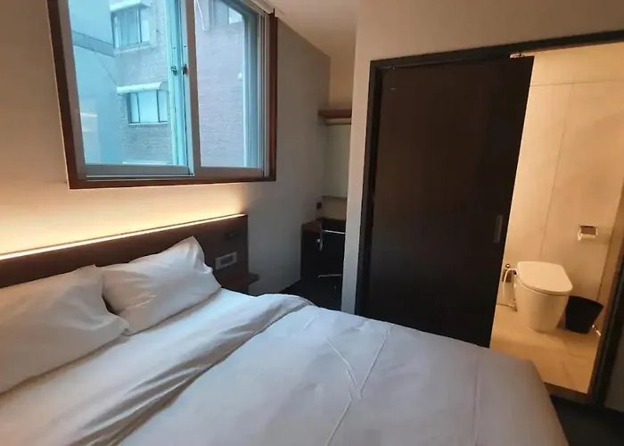 Pillowsopher Hongdae Hotel